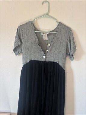 Vintage Black and Gray Women's Maxi Dress with Tie -